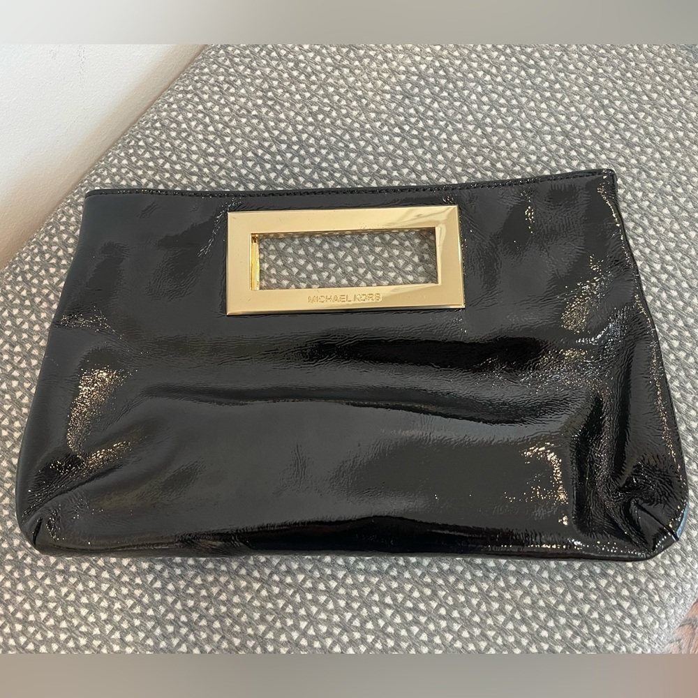 MICHAEL KORS CLUTCH